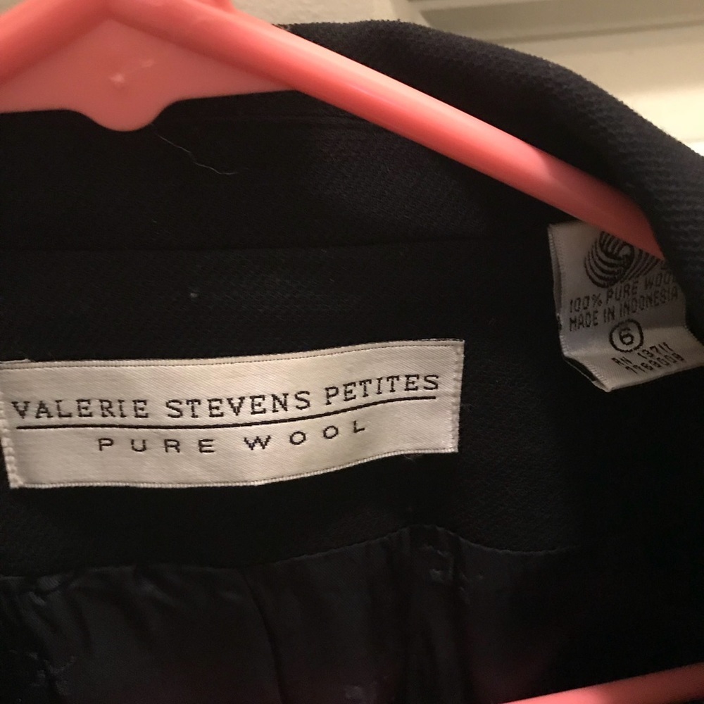 Jacket - Picture 2 of 6